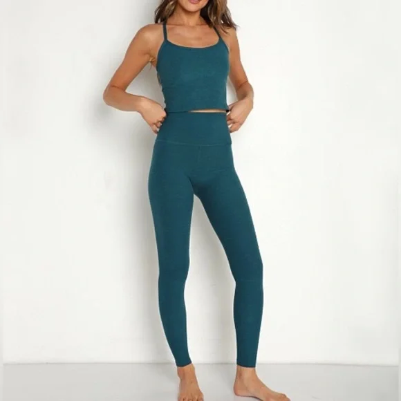 Set Beyond Yoga Spacedye Slim Racerback Cropped Tank & Legging Deep Sea Heather - Picture 8 of 9